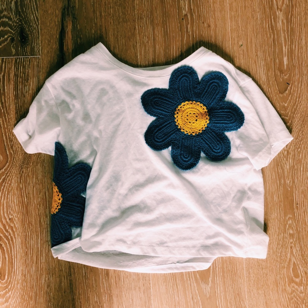 White top with flowers